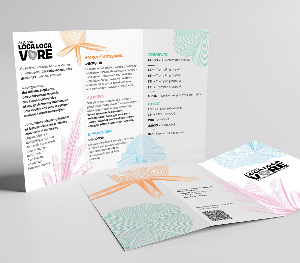 Le dépliant ouvert, programme des quatre pôles du festival.